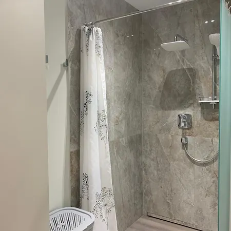 Butas Su Terasa Apartamento *